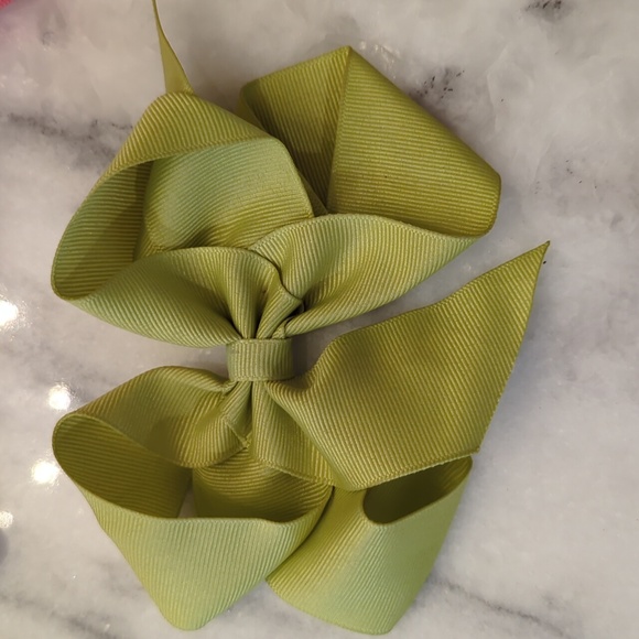 Spring 🌼🌱 bow trio - Picture 4 of 4